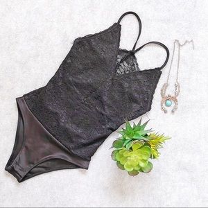• FINAL PRICE • Black Lace Bodysuit Top